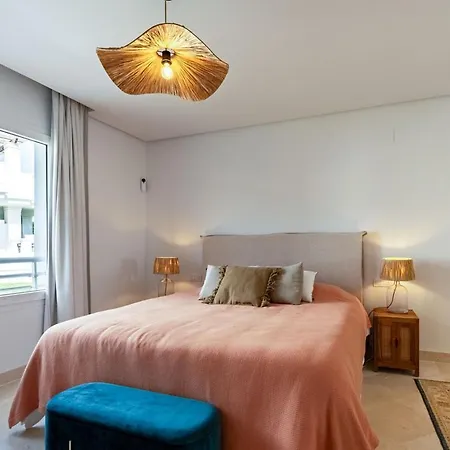 Apartment Penthouse With Sea View, Gym & Pool In Puerto Banus *